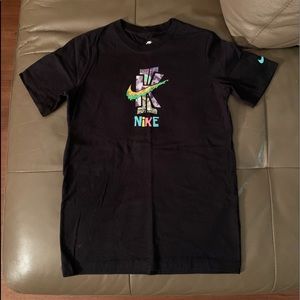 Nike Kyrie T-shirt - Size L (Big Kids)